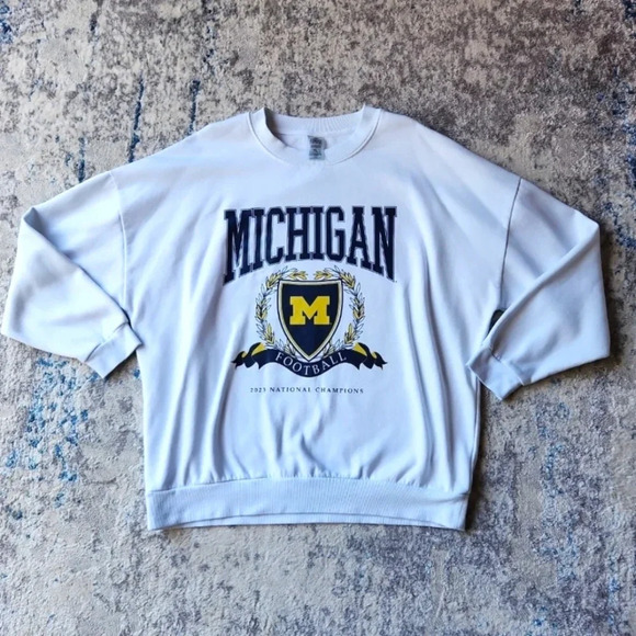 Gameday Couture‎ University of Michigan XL Premium Fleece Pullover Sweatshirt - Picture 2 of 3